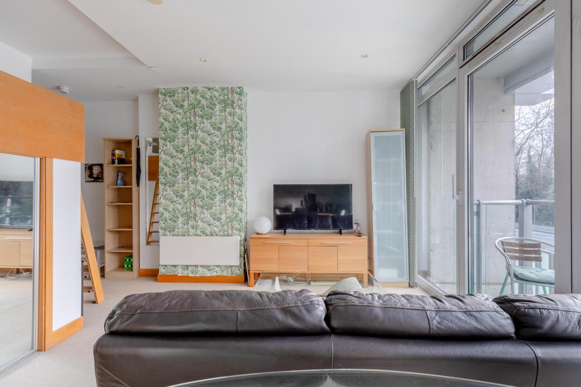 Minimal With Views Over Battersea Park Londen