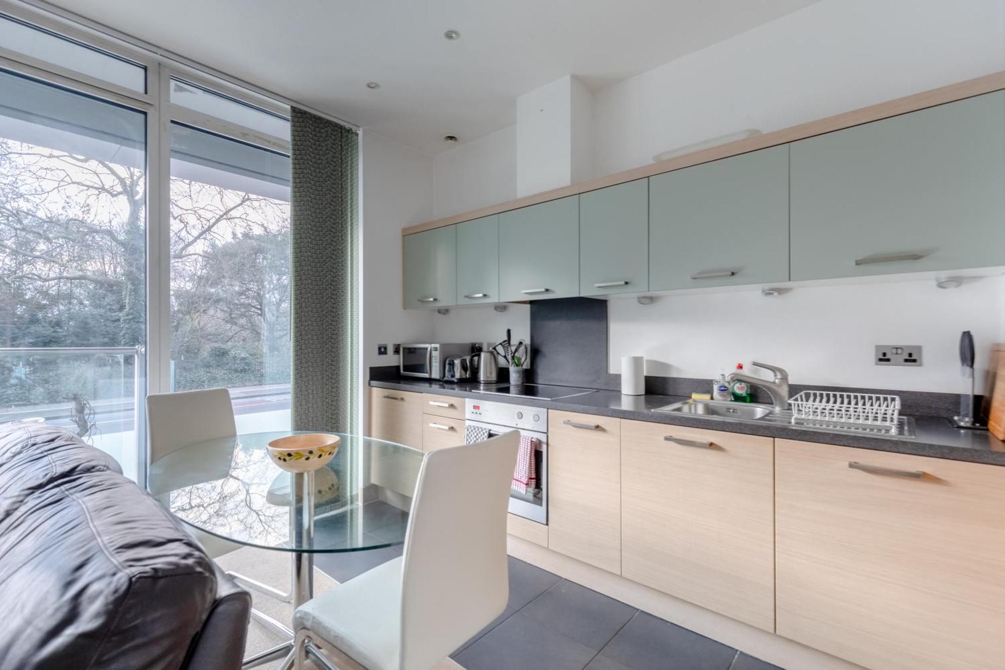 Appartement Minimal With Views Over Battersea Park